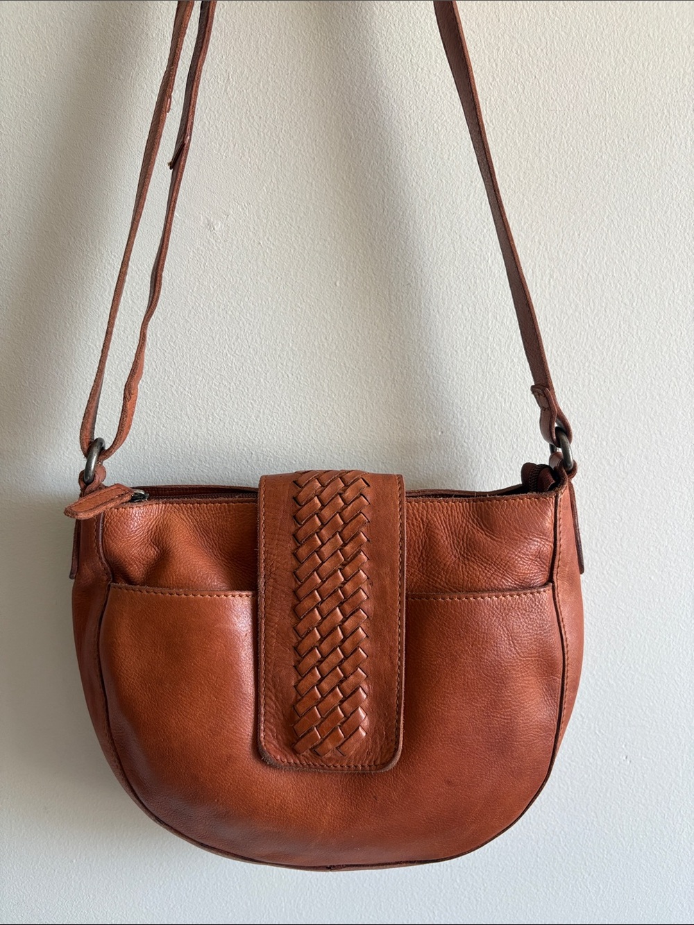 Vilenca Holland Genuine Leather Woven Flap Cognac Crossbody Bag